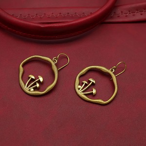 Pendientes de Latón con Textura Lisa, Acabado Sólido, Fabricación Personalizada, Artículo al por Mayor - Product Image 4