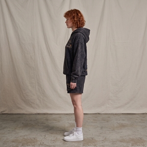 Ensemble sweat à capuche oversize et short en molleton délavé pour femme Twin City, tenue décontractée deux pièces avec logo brodé - Product Image 3