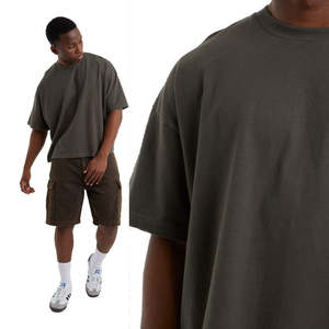 T-shirt oversize en coton 95% et élasthanne 5%, impression DTG personnalisée, logo OMMIZ, vêtements de sport, vêtements de fitness, t-shirt uni oversize - Product Image 3