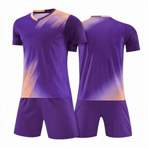 Tenues de football personnalisées imprimées par transfert thermique, modèle haut de gamme, confortables pour l'entraînement, séchage rapide, vente en gros - Product Image 1