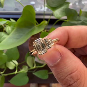 Anillo de Diamante Cultivado en Laboratorio con Corte Esmeralda de 1.40 Quilates, Oro Blanco de 14k con Baño de Rodio, Clásico para Compromiso y Boda, Gran Venta - Product Image 3