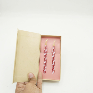 Pinzas de Precisión para Pestañas, para Colocación y Extracción de Pestañas Postizas, Diseño Ergonómico Antideslizante, Agarre Personalizado en Negro y Rosa - Product Image 3