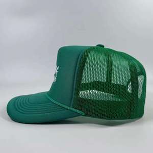 Casquette Trucker en Maille Souple Personnalisée OEM, Fournisseur en Gros, Fabricant en Vrac, Casquettes Élastiques à Marque Privée - Product Image 4