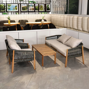 Ensemble de canapé convertible en bois minimaliste pour la vie intérieure/extérieure Coussins doux pour appartements, hôtels et salon - Product Image 1