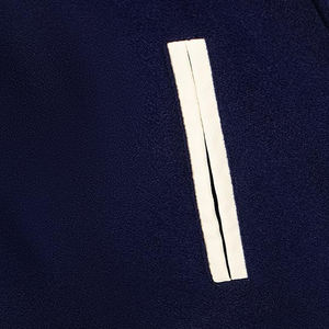 Chaqueta Letterman de invierno para hombre, recién llegada, de alta calidad, con botones cubiertos, de color sólido, con MOQ bajo. - Product Image 6