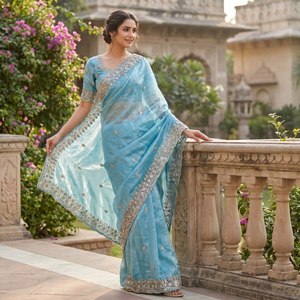 Sari de Seda Pura de Lujo con Bordado de Cuentas Doradas y Borde Calado, Blusa de Diseñador Elástica para Fiestas y Ocasiones de Verano - Product Image 4