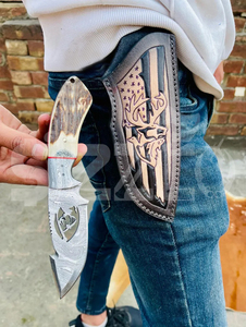 มีดล่าสัตว์เหล็กดามัสกัสแบบ OEM พร้อมด้ามจับทำจากเขาสัตว์ มีตะขอเกี่ยวไส้  มีดใบตายสำหรับตั้งแคมป์และกิจกรรมกลางแจ้ง EDC พร้อมปลอกหนัง - Product Image 3