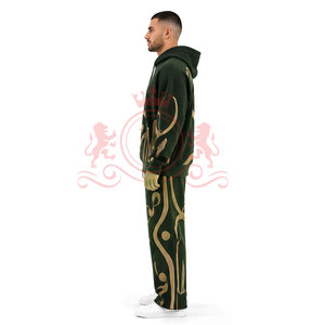 Nouvel Arrivage : Survêtements en Chenille Brodés – Tenues Décontractées Tendance en Chenille Brodée à Vendre - Product Image 4