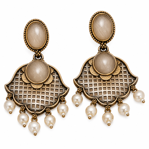 Fournisseur en gros Boucles d'oreilles à breloques en argent oxydé avec serti clos Monalisa, style bohème ethnique classique, bijoux de mode pour femmes - Product Image 1