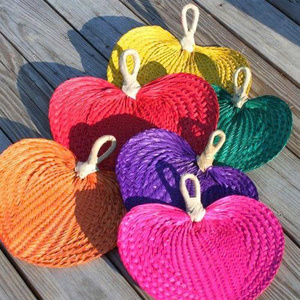 Meilleures ventes : Éventail pliant artisanal en bambou – Ventilateur léger et rafraîchissant pour cadeaux et événements - Product Image 6