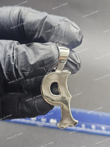 Colgante Personalizado con Letra P, Acabado en Plata 925, Pavé con Diamantes de Imitación Moissanite, Collar con Inicial del Alfabeto - Product Image 3