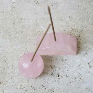 Support d'encens artisanal en cristal de quartz rose naturel, pierre précieuse pour le yoga, la méditation et la décoration intérieure, prix export - Product Image 1