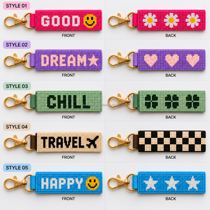 พวงกุญแจลูกปัดรูปหัวใจ Good Vibes Smiley Love พร้อมสายคล้องข้อมือลูกปัดสองด้าน ขายส่ง ป้ายห้อยกระเป๋าแบบกำหนดเอง ลายใบโคลเวอร์นำโชค ลายดอกเดซี่ - Product Image 3
