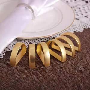 Anneau de serviette en métal de qualité supérieure, conçu pour une présentation haut de gamme sur table à manger, avec un attrait premium. - Product Image 6