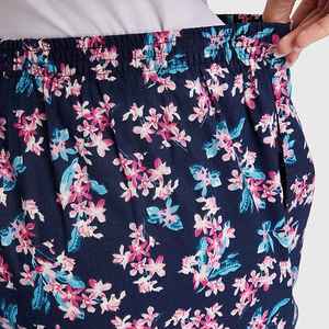 Shorts décontractés pour femmes, longueur mi-cuisse, couvrance modeste, confortables pour un usage quotidien, options de style polyvalentes, qualité fiable - Product Image 2