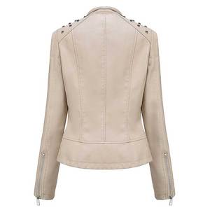 Chaqueta de Motociclista de Cuero Genuino para Mujer, Diseño Rockero, Corte Ajustado con Remaches Metálicos, Herrajes Atrevidos y Cierre Frontal Seguro - Product Image 2