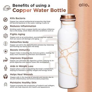 Botella de Agua de Cobre con Patrón de Mármol, Aislada al Vacío, Portátil, Diseño Minimalista, Blanca con Vetas Doradas - Product Image 6