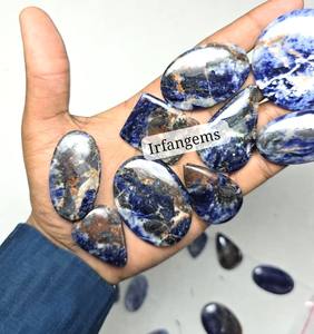 ควอตซ์โซดาไลต์แท้ 100% และเฮมาไทต์แบบผสม รูปทรงวงรี ขนาด 20-40 มม. สำหรับทำเครื่องประดับแฮนด์เมด คาโบชอง ขายส่งจำนวนมาก ล็อตเฮมาไทต์ - Product Image 5