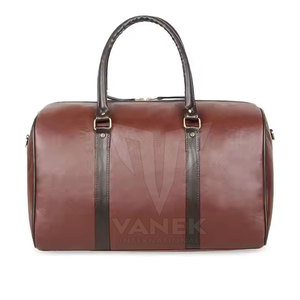 Bolsa de Gimnasio de Cuero Ecológica y Elegante, Ligera, Duradera, Impermeable, con Diseño Espacioso para Entrenamiento Físico, Viajes y Uso Diario - Product Image 3