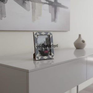 Marco de Fotos Decorativo de Resina Vintage con Incrustaciones, Hecho a Mano, Acabado Brillante de Primera Calidad, por Tradebyd - Product Image 2