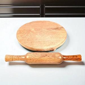 Ensemble de rouleau à pâtisserie en bois et de planche ronde pour la préparation de chapati, roti, paratha, naan, puri et autres pains plats faits maison - Product Image 4