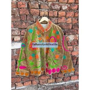 <b>Velvet</b> Embroidered <b>Jacket</b> With Mandarin Collar Full Sleeve Hand Drawn Floral Pattern Autumn Women's Coat - Product Image 4