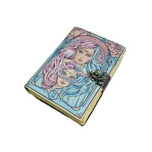 Journal en cuir imprimé Zodiaque Gémeaux, fait main, Grimoire d'astrologie, couverture rigide, Antique Shadows, Cadeau de Pâques, Bordure festonnée - Product Image 1