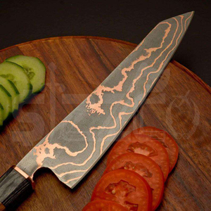 Cuchillo de Chef Artesanal OEM Personalizado de Acero de Damasco y Cobre con Hoja Afilada, para Cortar Carne y BBQ, Mango de Madera, Regalo Ideal - Product Image 6