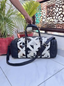 Bolsa de Viaje de Cuero Vacuno de Alta Calidad, Diseño Único Hecho a Mano, Bolsa Unisex Multiusos, Bolsa de Lona Grande - Product Image 5