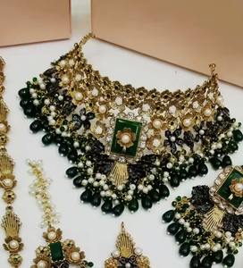 Collar tradicional afgano chapado en oro con piedras de rubí rosa y verde esmeralda con múltiples detalles. - Product Image 6