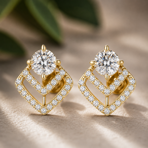 Boucles d'oreilles clous en diamant de laboratoire de créateur, certifiées IGI, en or massif, fabricant de bijoux OEM ODM - Product Image 1