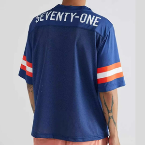 เสื้อยืดคอกว้างทรงวีสำหรับเสื้ออเมริกันฟุตบอล ทรงหลวม เหมาะสำหรับโปรโมชั่นและนักกีฬา ใช้สำหรับฝึกซ้อมฟุตบอล - Product Image 6