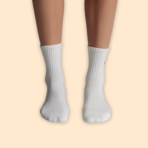 Chaussettes brodées pour femmes, style coréen, respirantes, esthétiques, en coton, mignonnes, avec nœud, écologiques, à compression, pour le streetwear - Product Image 1