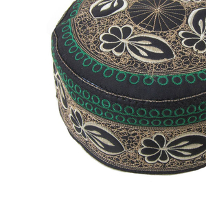 Gorro de Oración Bordado con Patrón Floral Negro, Verde y Dorado, Estilo Étnico de Medio Oriente, Turbante para Hombre Adulto, Ajuste Regular para Todas las Estaciones - Product Image 5