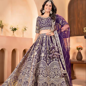 Laissez-vous sublimer à chaque célébration avec ce Lehenga Choli de boutique, fabriqué à partir de matériaux recyclés, style traditionnel pour mariage/fête/usage quotidien. - Product Image 1
