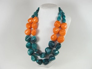 Collier chaîne en résine colorée pour femme, collier à maillons en résine multicolore, bijou tendance et imposant - Product Image 3