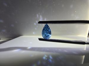 Diamante Azul Intenso de 1 Quilate, Corte Pera Modificado Brillante, Cultivado en Laboratorio, VS2, Certificado IGI, Piedra Suelta - Product Image 5