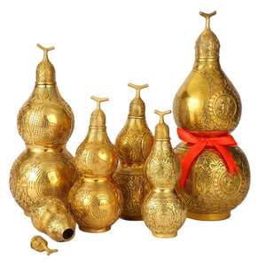 Bold Blossom Manufacturers Gourde Bagua en Cuivre à Couvercle Ouvert, Fabriquée à la Main selon la Méthode Ancienne, Décoration d'Intérieur, Vente en Gros de Cuivre en Inde - Product Image 3