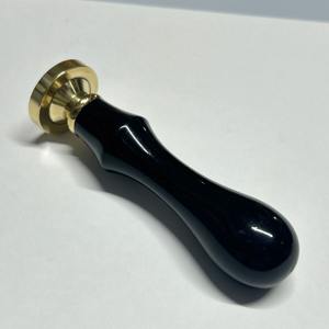 Meilleur produit tendance : Tampons carrés en laiton noir de 22 mm avec manche en bois d'érable pour cartes de vœux faites main et scrapbooking - Product Image 2