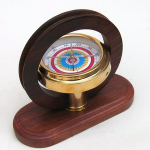 Brújula Náutica Artesanal Creativa de Bajo Precio, de Madera y Latón, Decoración de Oficina, Venta Directa de Fábrica al Por Mayor - Product Image 1
