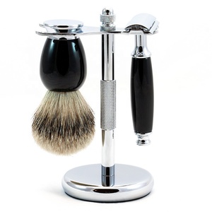 El mejor kit de afeitado de moda para hombres con brocha de afeitar de pelo sintético, mango de cuero y gran capacidad, con estuche de cuero. - Product Image 4