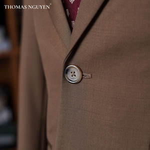 Signature: The Earth Brown de Dos Piezas - Estabilidad Sofisticada para el Líder Moderno - Color Natural |   Calidad Personalizada de Vietnam - Product Image 4