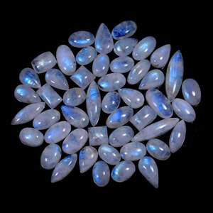 Cabujones de Piedra Lunar Arcoíris, Gemas Sueltas Naturales con Destello de Fuego Azul |   Piedras para Joyería Pulidas a Mano, Mezcla de Formas, Exportación a Granel - Product Image 5