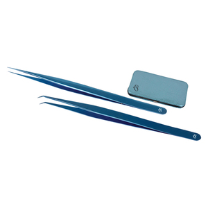 Pince à cils en acier inoxydable à pointe ronde pour volume, motif cœur, outil d'extension de cils, multicolore, vente en gros Bisons - Product Image 1