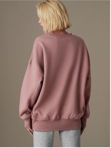 เสื้อสเวตเชิ้ตคอกลมโอเวอร์ไซส์ ผ้าฝ้ายฟอกสี ย้อมสีแบบแอซิดวอช สไตล์เฟรนช์เทอร์รี่ ปักโลโก้ตามสั่ง  แบบยูนิเซ็กซ์  กระดุมติดคอเสื้อ - Product Image 3