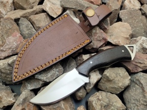 Couteau d'extérieur robuste en acier inoxydable pour le camping, le bushcraft, la randonnée, la pêche et la préparation aux situations d'urgence - Product Image 3