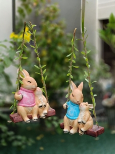 Pot de fleurs décoratif en éco-résine, petit panda mignon, style dessin animé, émaillé, pour intérieur, bureau et jardin. - Product Image 5