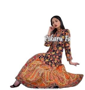 2023 luxe haute qualité femmes longue veste automne Floral brodé à manches longues Suzani Antique mode robe de mariée - Product Image 1