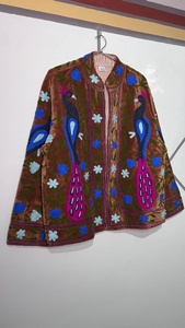 Veste en velours brodée de style chinois, col mandarin, manches longues, motif floral de paon brodé à la main, coupe ample, vêtement d'hiver - Product Image 3