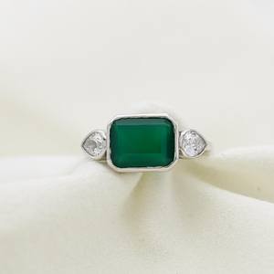 Anillo de Ónix Verde con Bisel, Piedra de Nacimiento de Mayo, Solitario, Plata de Ley 925, Joyería Minimalista con Piedras Preciosas, Regalo para Mujer - Product Image 3